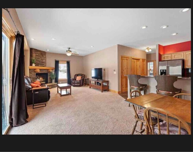 Building Photo - 168 Buck Ridge Rd