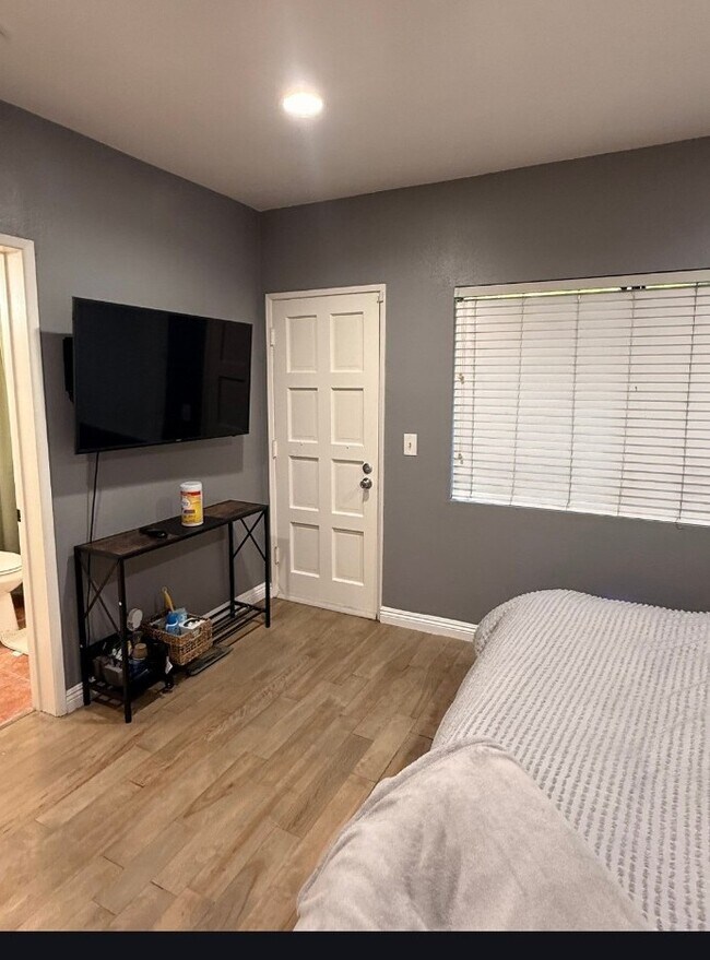 Foto del edificio - 2240 N Legion Dr