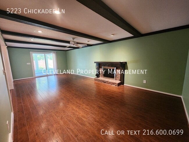 Building Photo - 5223 Chickadee Ln