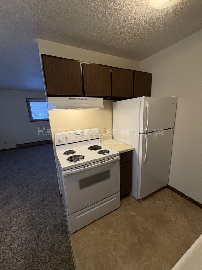 Building Photo - 2112 N 44th Ave