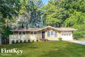 Building Photo - 2450 Rolling View Dr