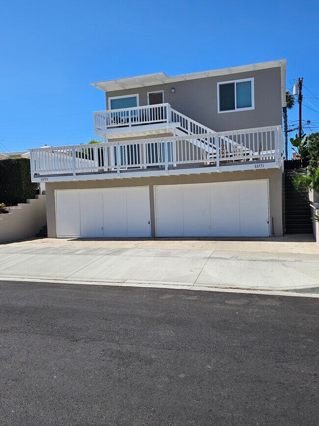 Private 2car garage - 33773 Street of the Violet Lantern