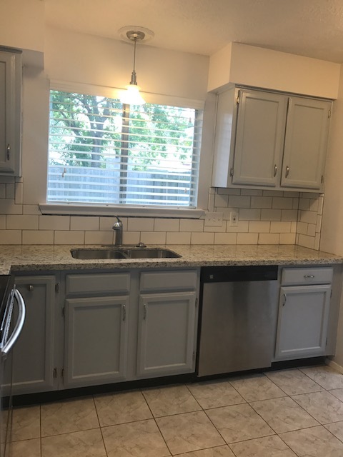 Kitchen - 309 Meadow Wood Ct