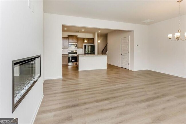 Building Photo - 307 Skye Ln
