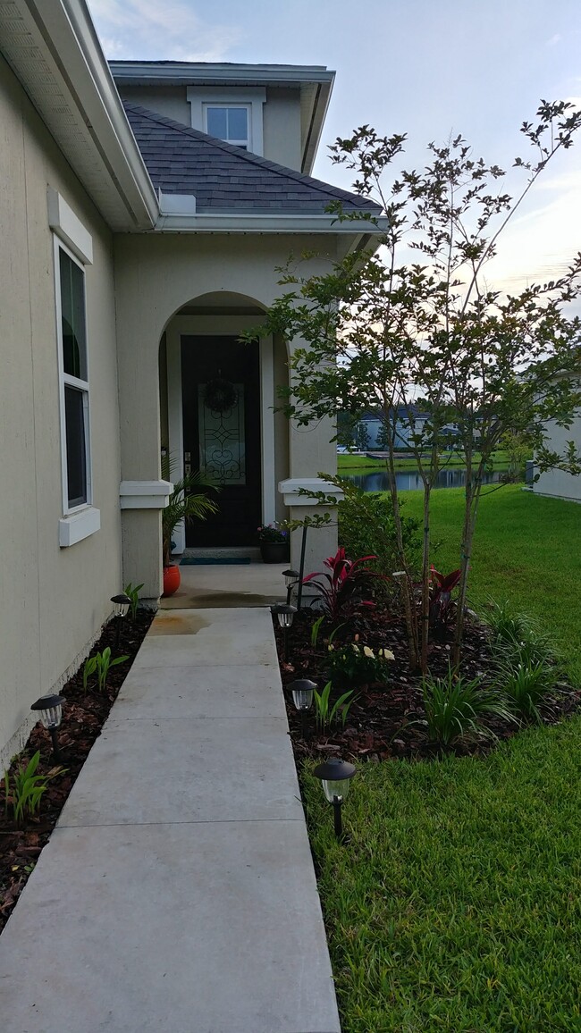 Building Photo - 355 E Teague Bay Dr