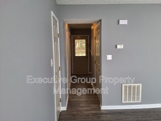 Foto del edificio - 1113 Crowne Pointe Dr