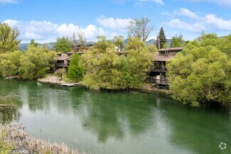 Building Photo - 130 Miles Ave