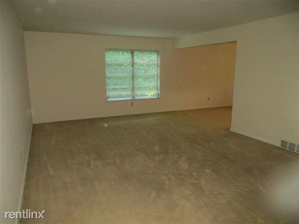 Building Photo - 3581 Amberacres Dr