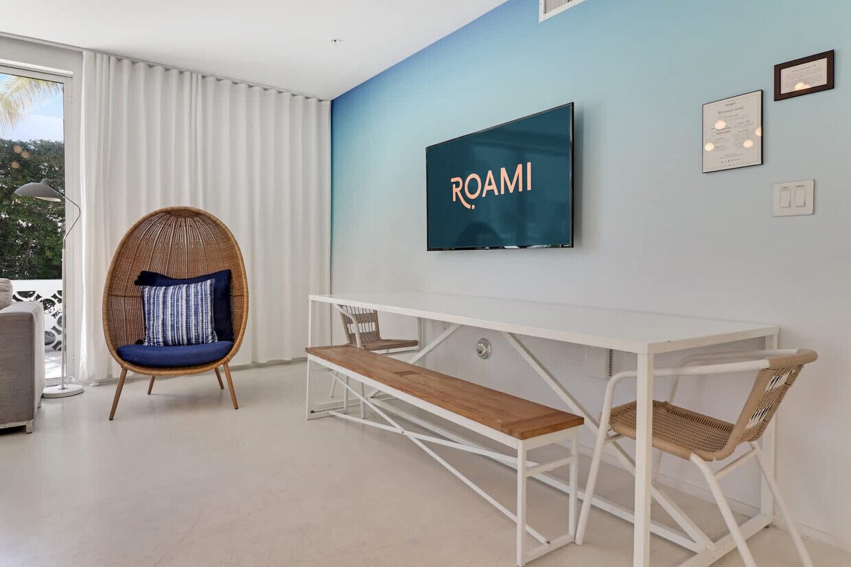 Foto principal - 250 Collins Ave