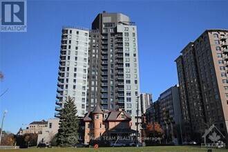 Building Photo - 428-428 Sparks St.