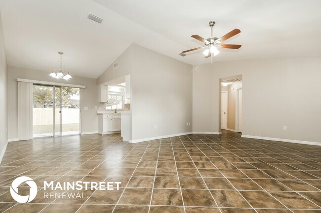 Foto del edificio - 7943 Indian Heights Dr