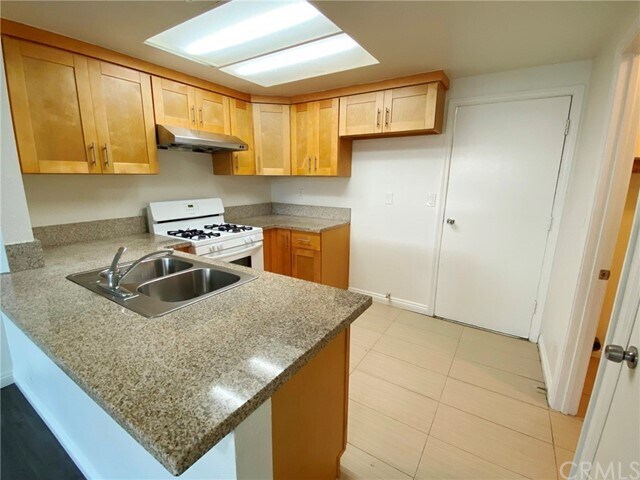Building Photo - 3031 Lashbrook Ave