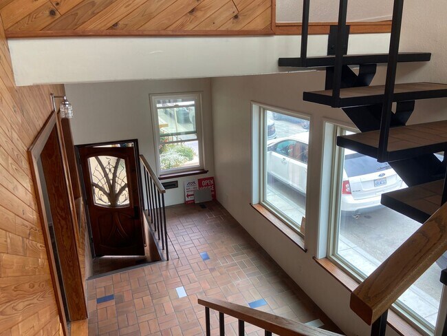 Foto del edificio - Belmont Peninsula House steps from the Beach