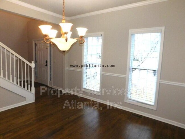 Foto del edificio - 2475 Sandstone Pl NE