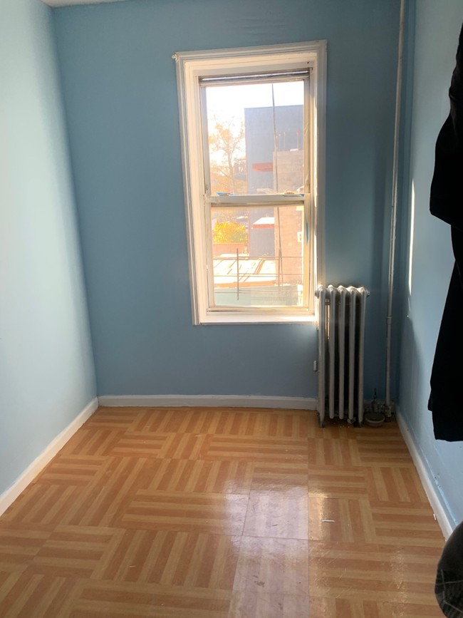 Building Photo - 361 Fenimore St