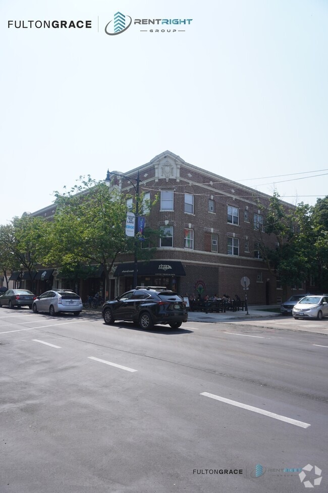 Building Photo - 6355 N Lakewood Ave