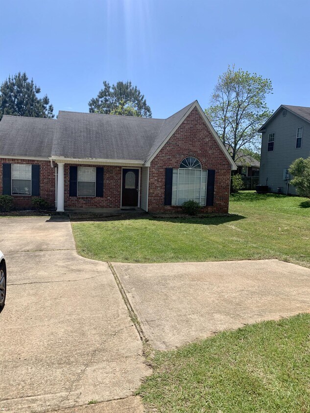 Primary Photo - 1209 W Kentucky Ave