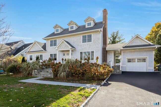 Foto del edificio - 46 Cook Rd