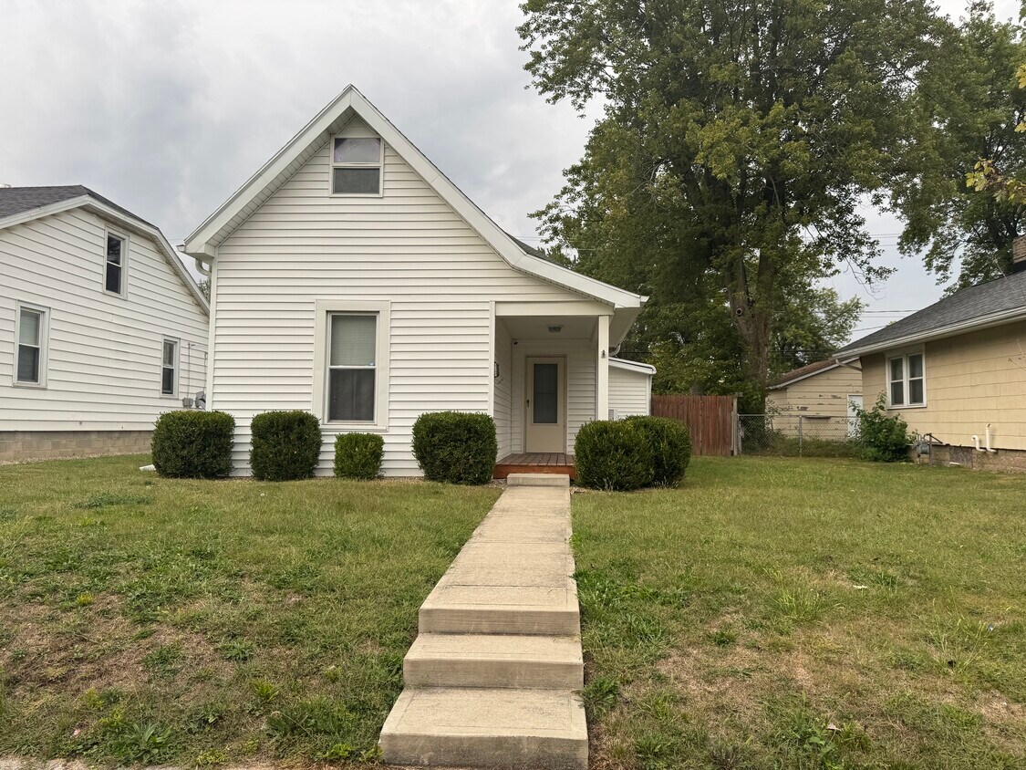Foto principal - 1124 W 6th St