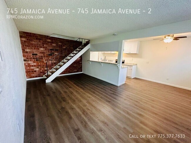 Foto del edificio - 745 Jamaica Ave