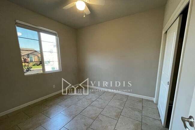 Building Photo - 3298 Tradewinds Ave