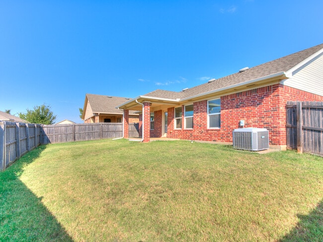 Building Photo - 2620 NW 184th St