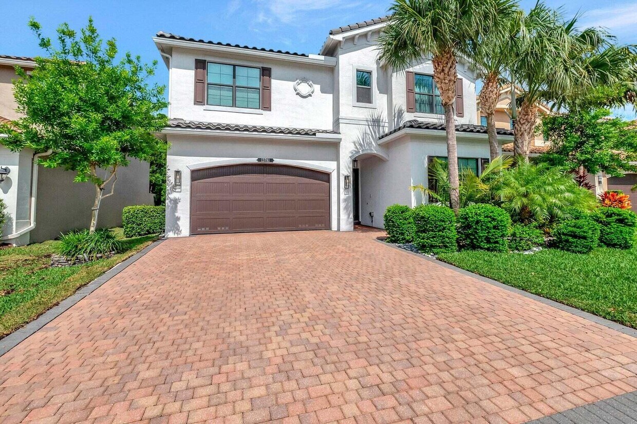 Foto principal - 13781 Moss Agate Ave