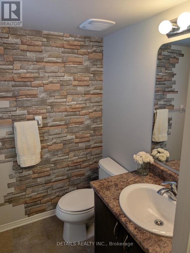 Building Photo - 149 Windswept Private