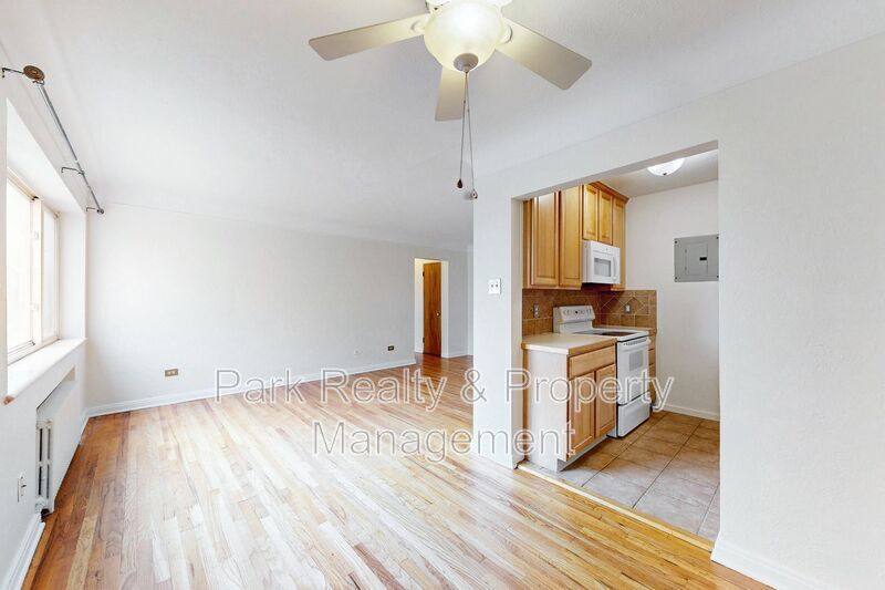 Photo - 733 E 2nd Ave #304