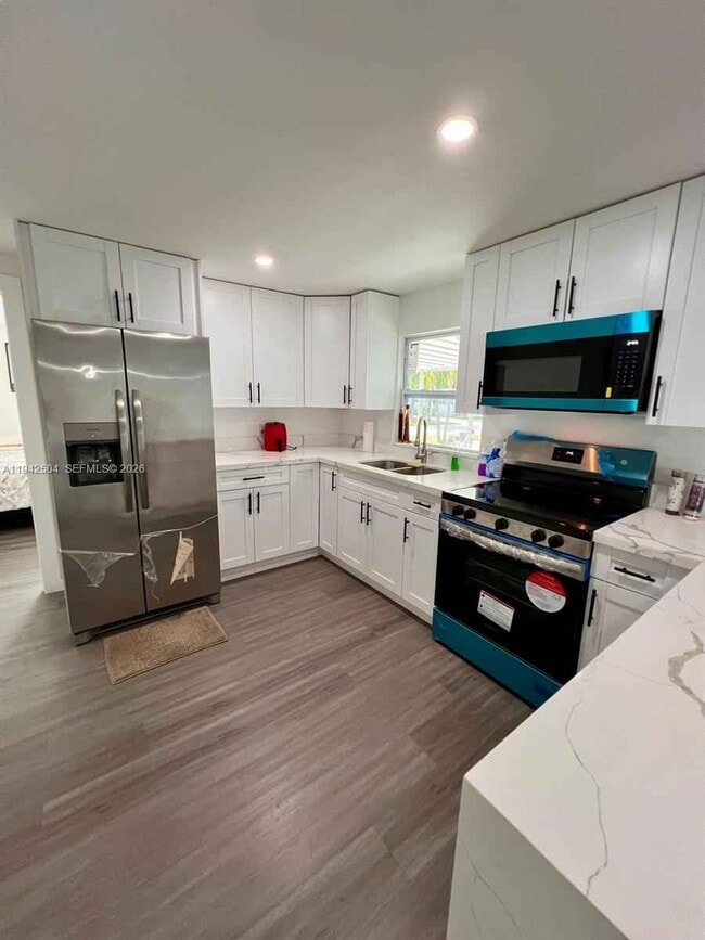 Building Photo - 2901 SW 58th St