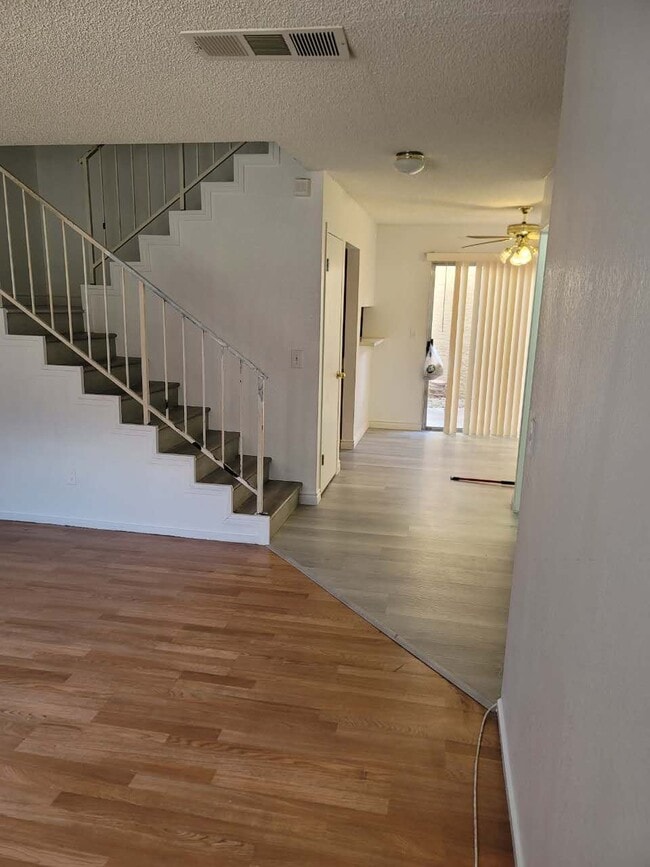 Building Photo - 6750 Del Rey Ave