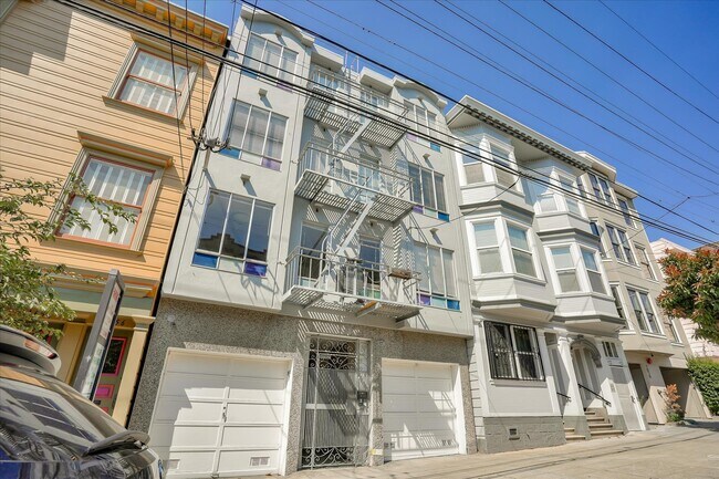 Building Photo - 1648 Filbert St