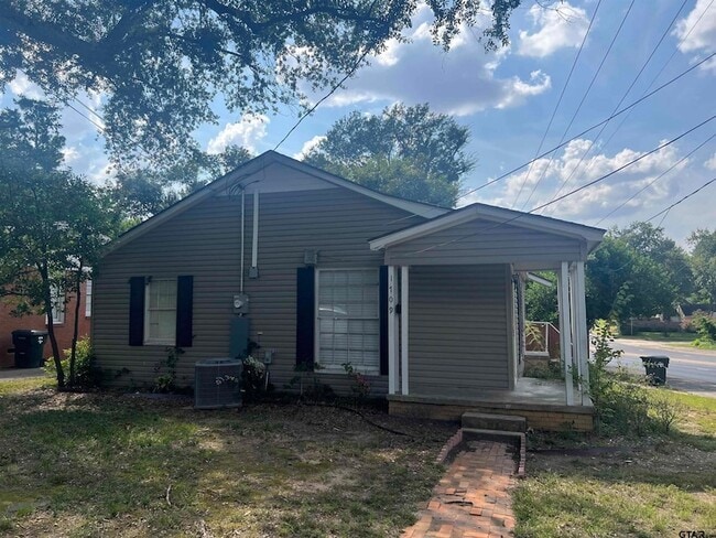 Building Photo - 1709 Belmont Dr