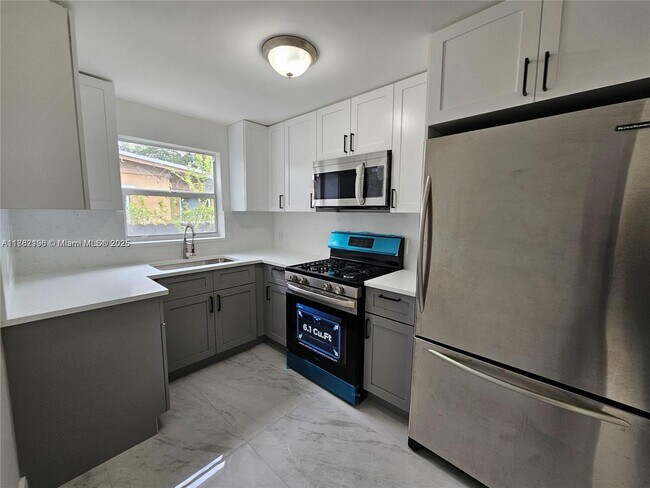Foto del edificio - 11712 NW 3rd Ave
