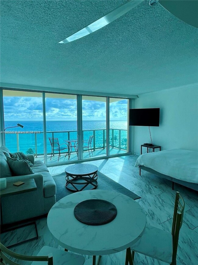 Building Photo - 2501 S Ocean Dr
