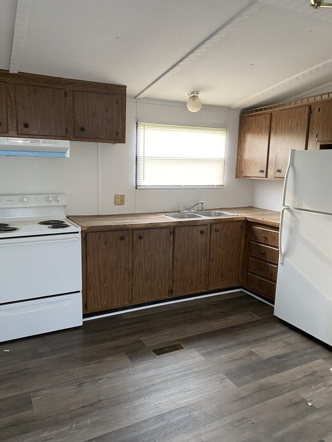 Building Photo - 1372 Hargraves Road, Garysburg