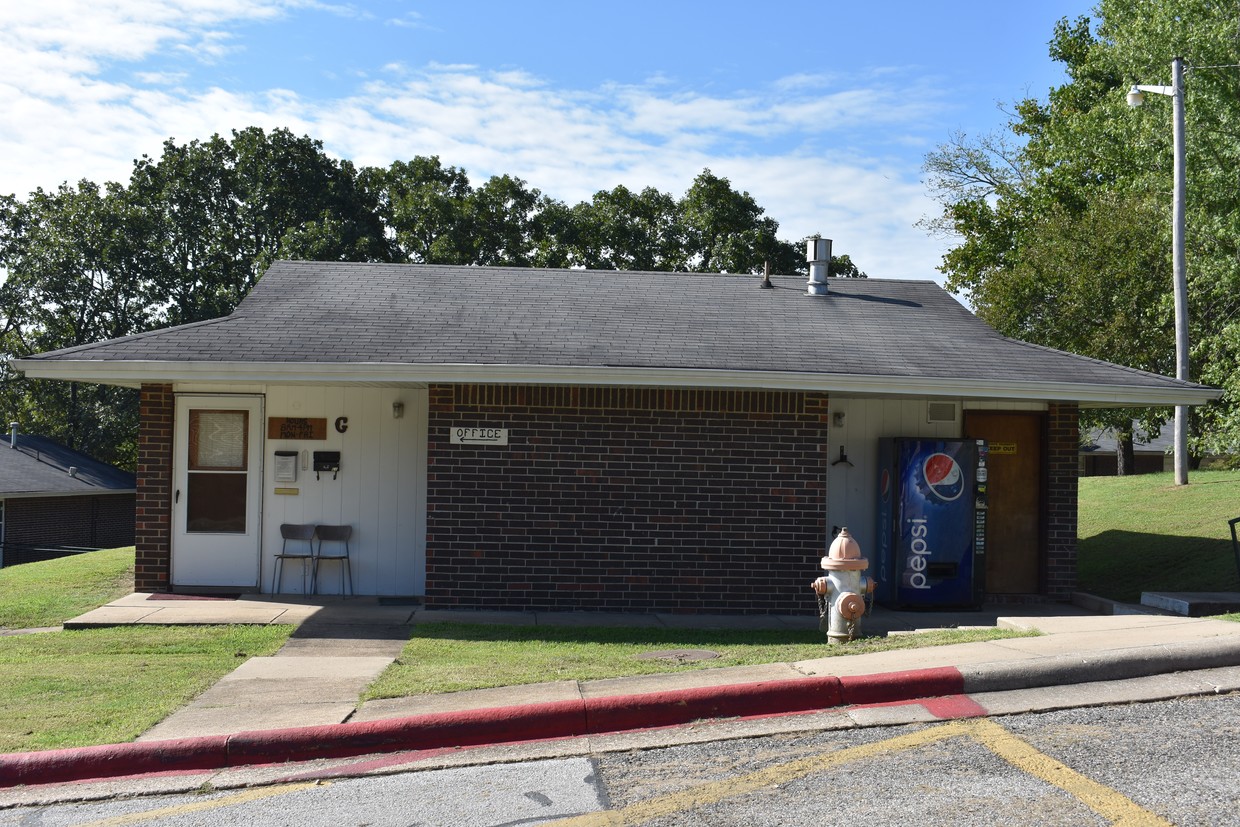 Office - Heritage Heights Apartments