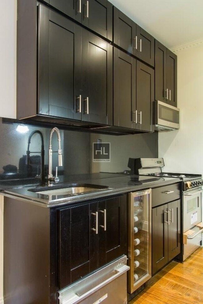 Foto del edificio - E 6TH ST.