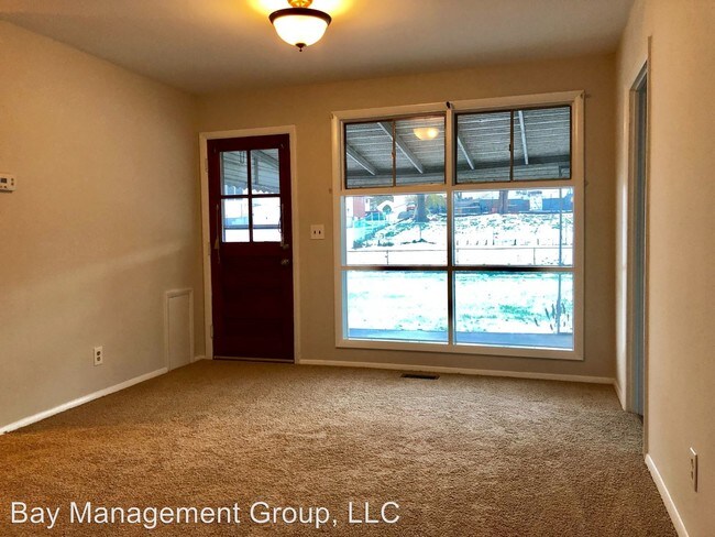 Building Photo - 3 br, 1.5 bath House - 8811 Spring Rd