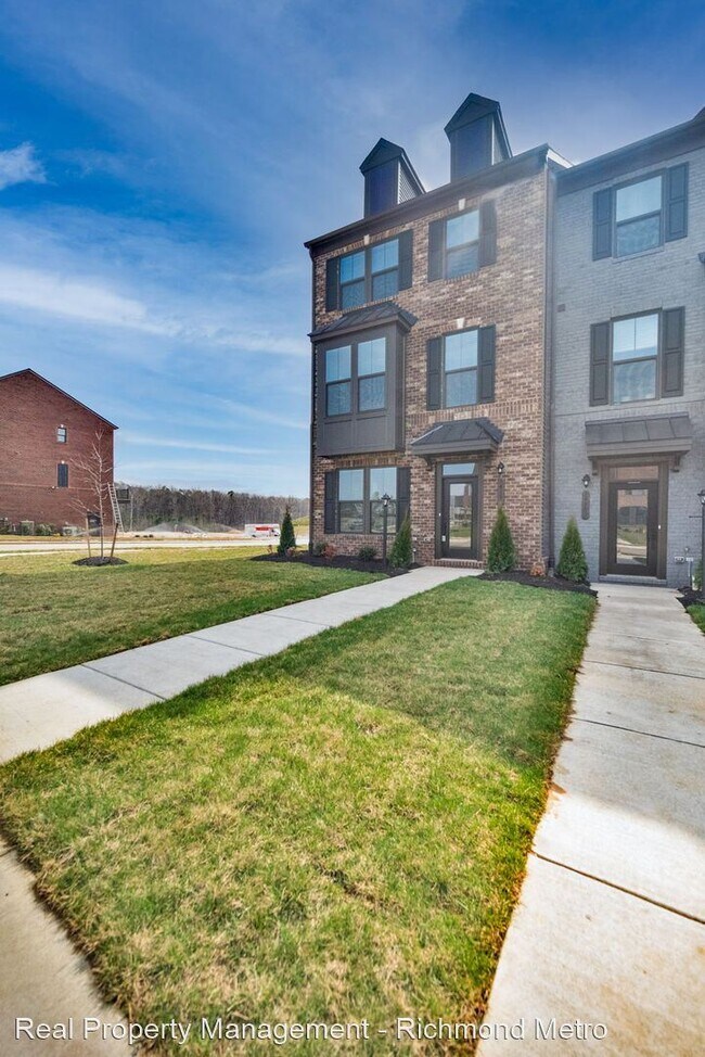 Building Photo - 4 br, 3.5 bath House - 14101 Millpointe Road