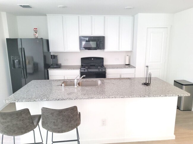 Foto del edificio - 3640 Longbranch Dr