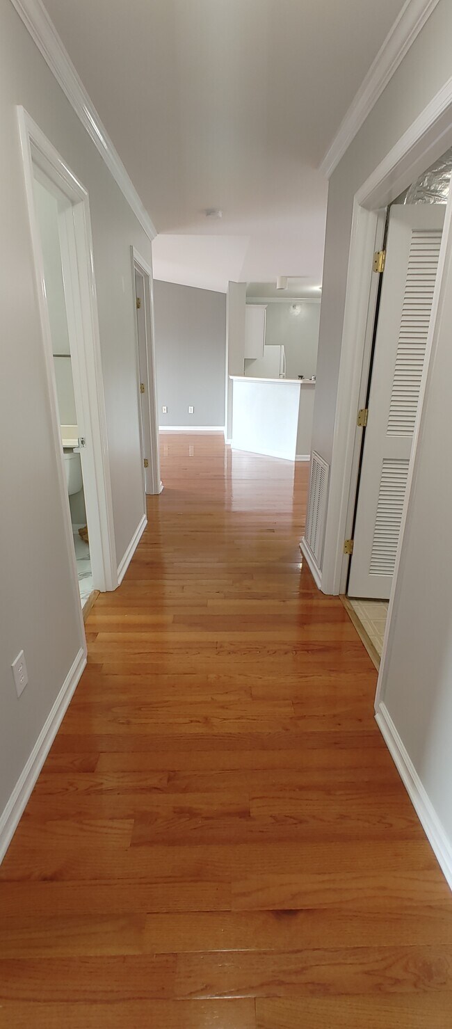 Foto del edificio - 303 N Knollwood Dr