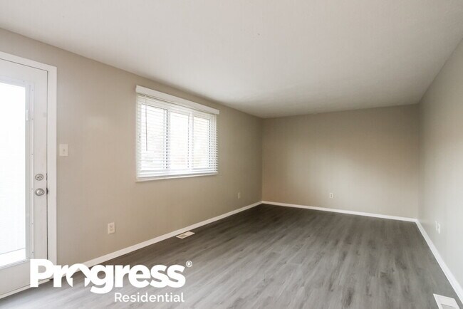 Foto del edificio - 8931 Squire Ct