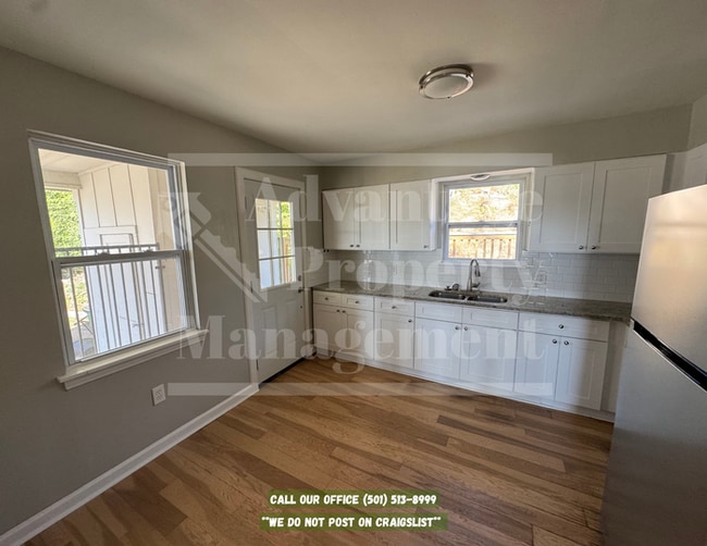 Foto del edificio - First Month Free; Move-In Special!