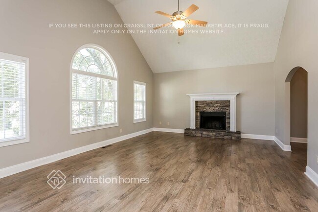 Building Photo - 1012 Foxhollow Tr