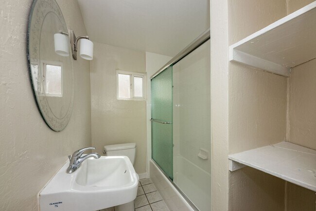 Foto del edificio - 84-88 N 7th St