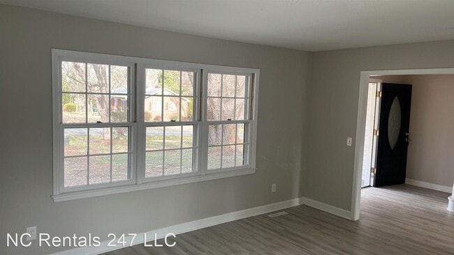 Building Photo - 4 br, 2 bath House - 2300 Carlford Rd