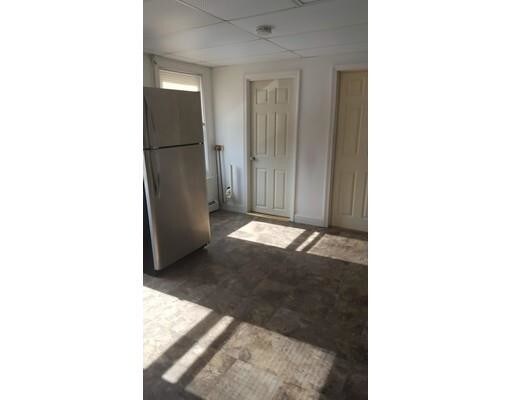 Foto del edificio - 689 Main St