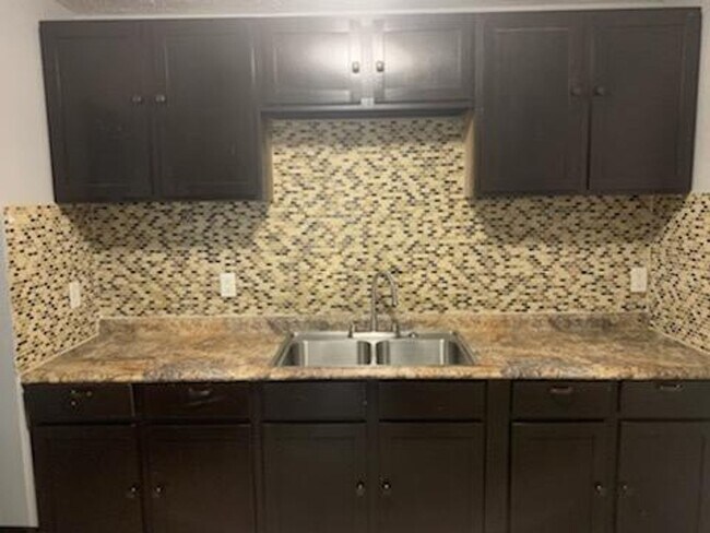 Photo - 16637 S Amite Dr House