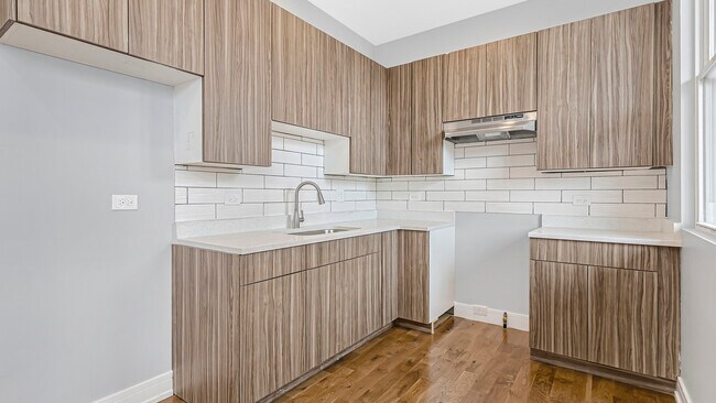 Foto del edificio - 342 E 50th St